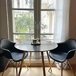 Contemporary Apartment 150 Meters From Place Victor Hugo Paris 16